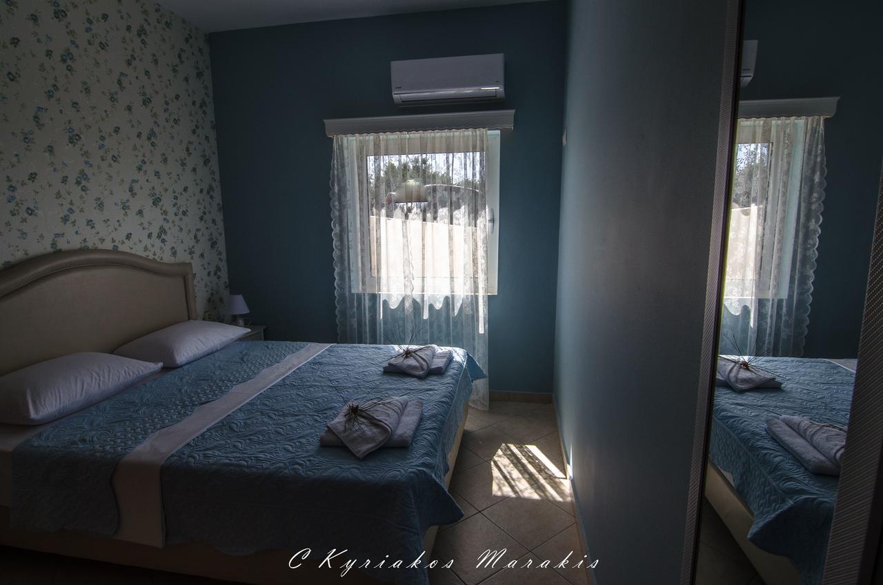 La Casa Del Vitsi Apartment Palaiochora Bagian luar foto