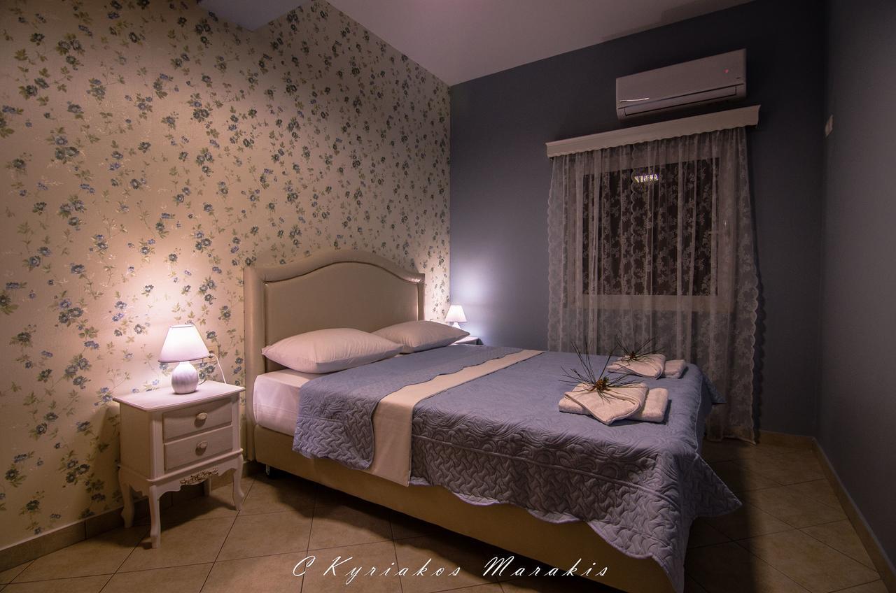 La Casa Del Vitsi Apartment Palaiochora Bagian luar foto
