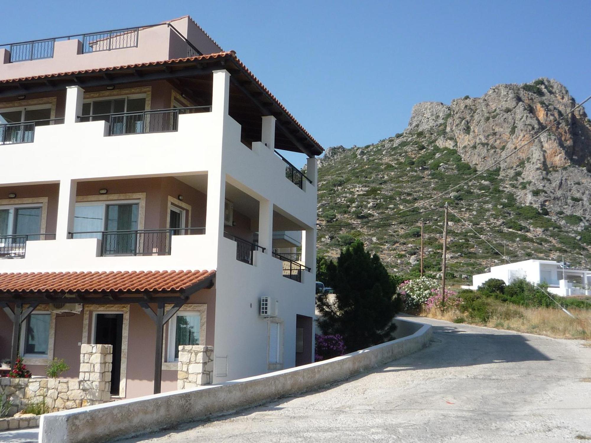 La Casa Del Vitsi Apartment Palaiochora Bagian luar foto