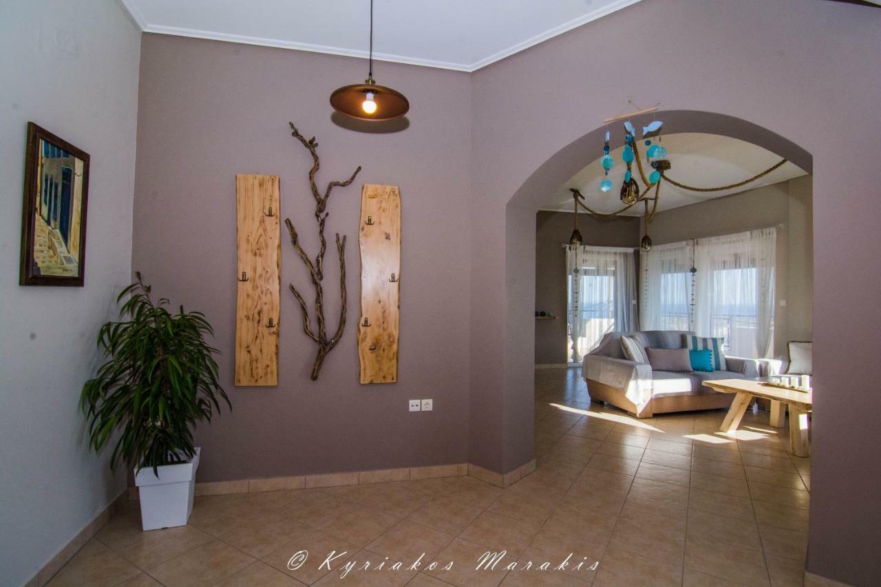 La Casa Del Vitsi Apartment Palaiochora Bagian luar foto
