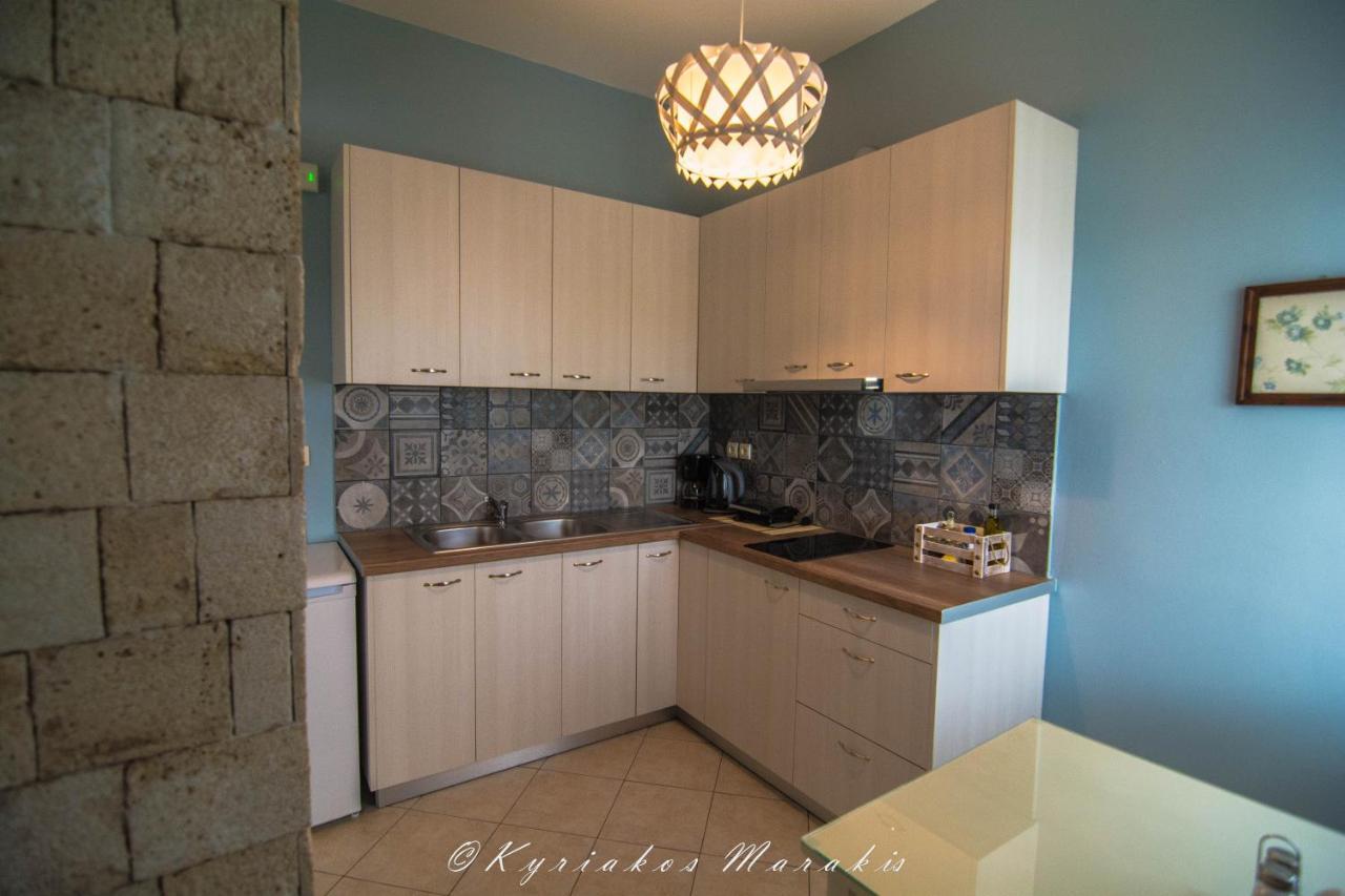 La Casa Del Vitsi Apartment Palaiochora Bagian luar foto